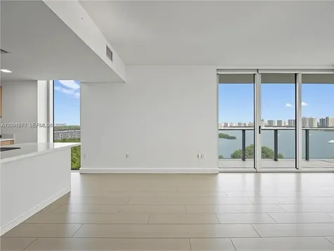 16385 Biscayne Boulevard North Miami Beach FL 33160