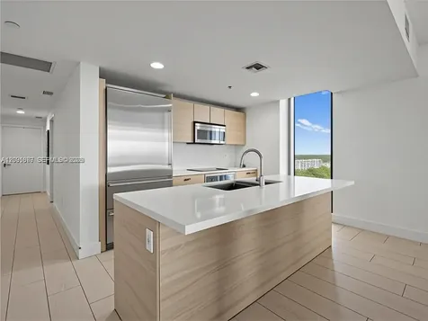 16385 Biscayne Boulevard North Miami Beach FL 33160