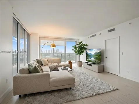 16385 Biscayne Boulevard North Miami Beach FL 33160