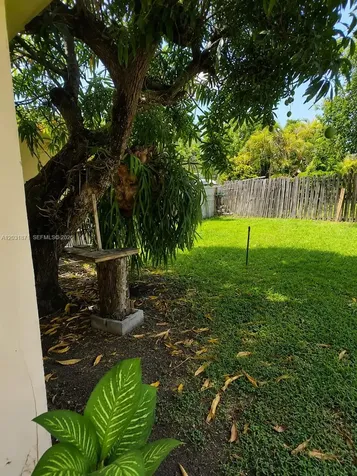 8935 SW 28th Street Miami FL 33165