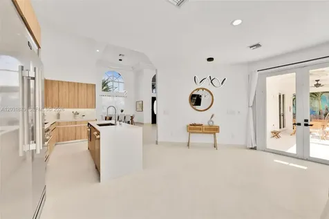 2940 NE 164th Street North Miami Beach FL 33160