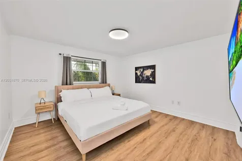 2940 NE 164th Street North Miami Beach FL 33160