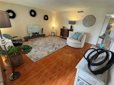 6900 SW 39th Street Davie FL 33314