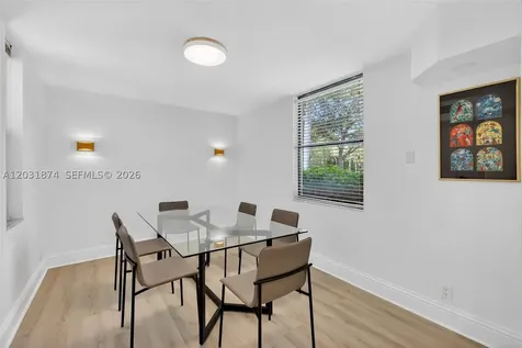 20300 W Country Club Drive Aventura FL 33180