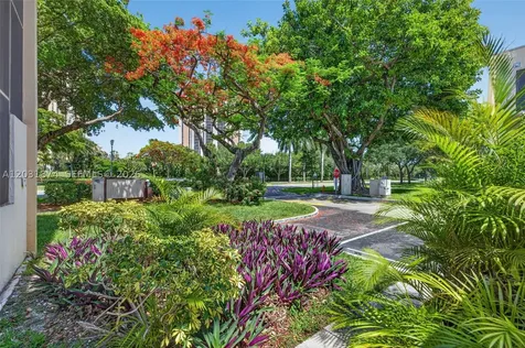 20300 W Country Club Drive Aventura FL 33180