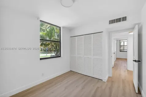 20300 W Country Club Drive Aventura FL 33180