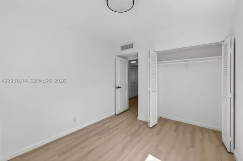 20300 W Country Club Drive Aventura FL 33180