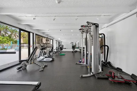20300 W Country Club Drive Aventura FL 33180