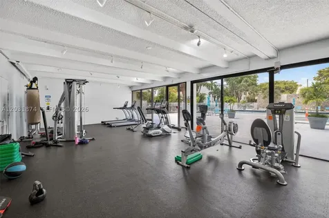 20300 W Country Club Drive Aventura FL 33180