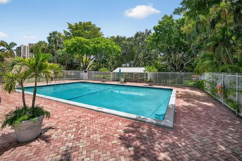 20300 W Country Club Drive Aventura FL 33180