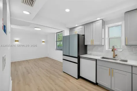 20300 W Country Club Drive Aventura FL 33180
