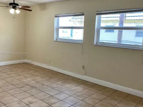 4061 N Dixie Highway Oakland Park FL 33334