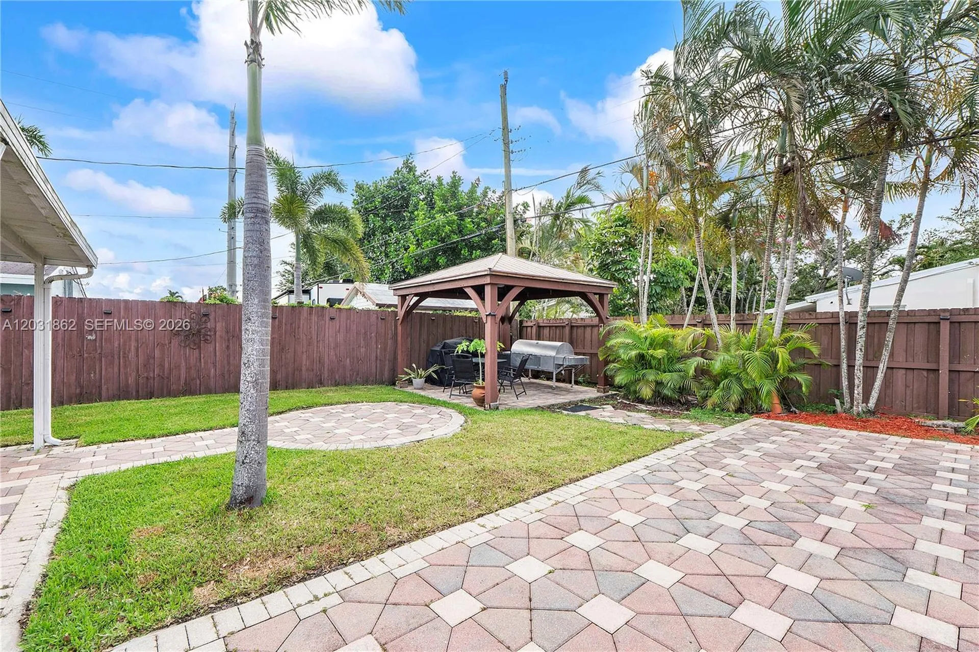 6810 Douglas Street Hollywood FL 33024