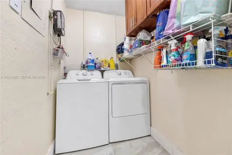 6810 Douglas Street Hollywood FL 33024