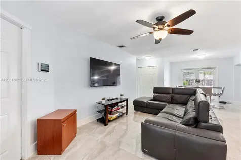 6810 Douglas Street Hollywood FL 33024