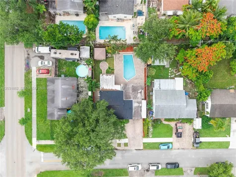 6810 Douglas Street Hollywood FL 33024