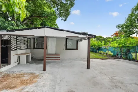 836 NW 29th Terrace Miami FL 33127
