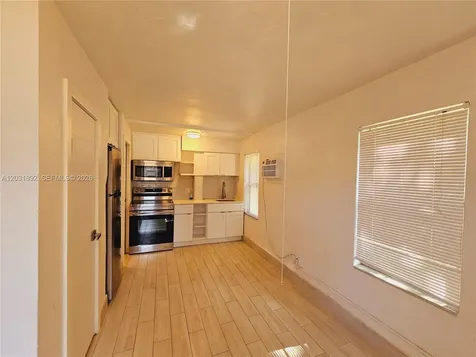 26 SE 13th Terrace Dania Beach FL 33004