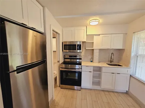 26 SE 13th Terrace Dania Beach FL 33004