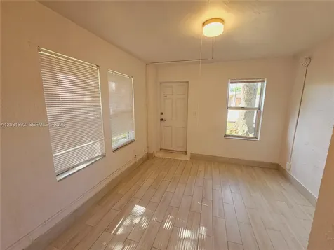 26 SE 13th Terrace Dania Beach FL 33004