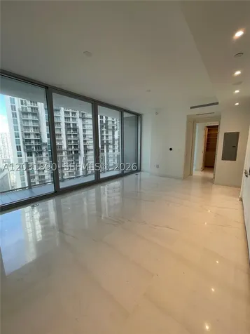 300 Biscayne Blvd Way Miami FL 33131