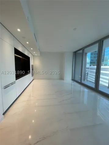 300 Biscayne Blvd Way Miami FL 33131