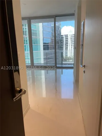 300 Biscayne Blvd Way Miami FL 33131