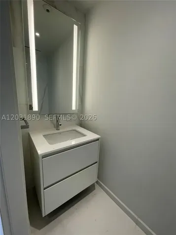 300 Biscayne Blvd Way Miami FL 33131