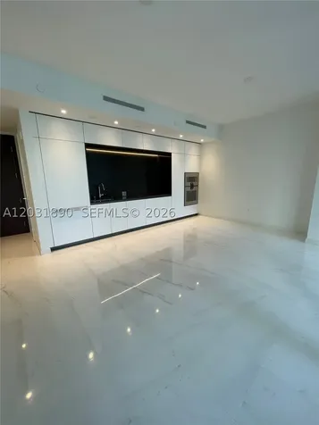 300 Biscayne Blvd Way Miami FL 33131