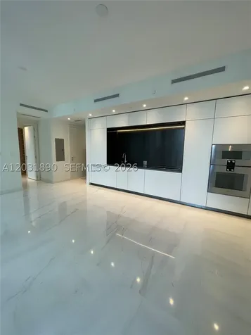 300 Biscayne Blvd Way Miami FL 33131