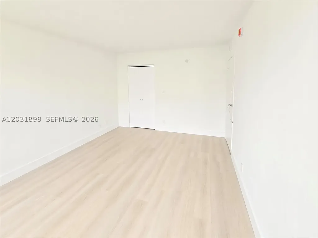 16919 N Bay Road Sunny Isles Beach FL 33160