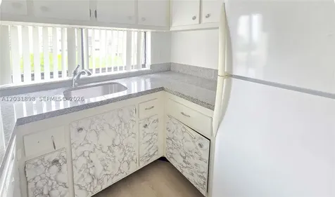 16919 N Bay Road Sunny Isles Beach FL 33160