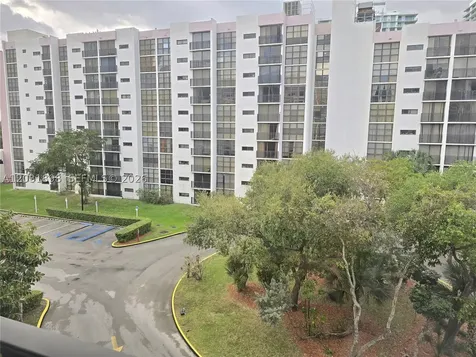 16919 N Bay Road Sunny Isles Beach FL 33160
