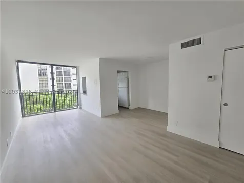 16919 N Bay Road Sunny Isles Beach FL 33160