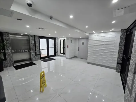 16919 N Bay Road Sunny Isles Beach FL 33160