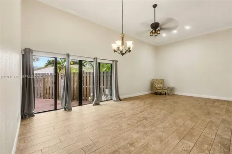 2731 S Parkview Drive Hallandale Beach FL 33009