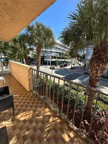 1150 Collins Avenue Miami Beach FL 33139
