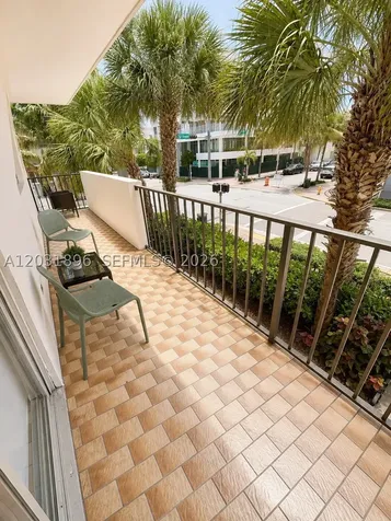 1150 Collins Avenue Miami Beach FL 33139
