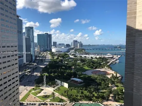 325 S Biscayne Boulevard Miami FL 33131