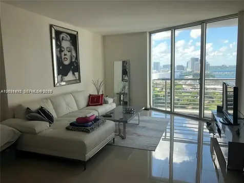 325 S Biscayne Boulevard Miami FL 33131