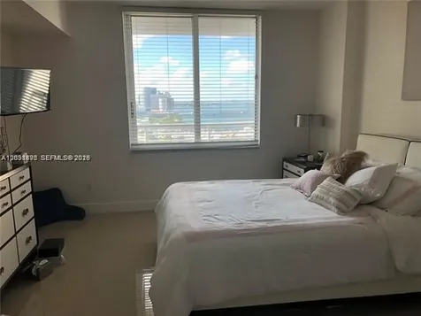 325 S Biscayne Boulevard Miami FL 33131
