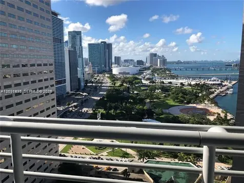 325 S Biscayne Boulevard Miami FL 33131
