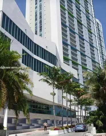 325 S Biscayne Boulevard Miami FL 33131