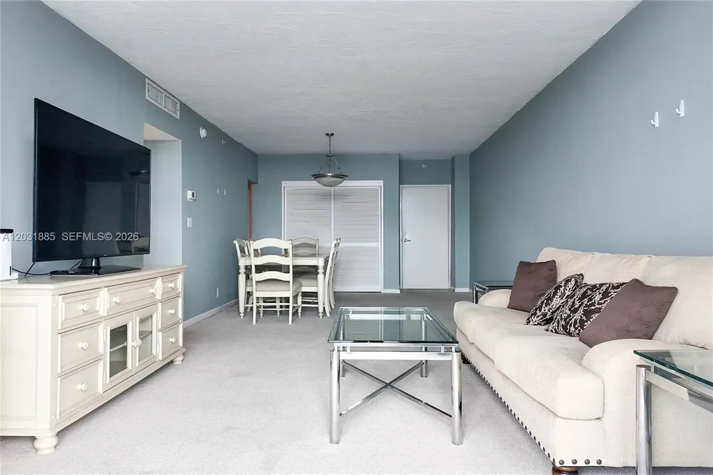 3000 S Ocean Drive Hollywood FL 33019