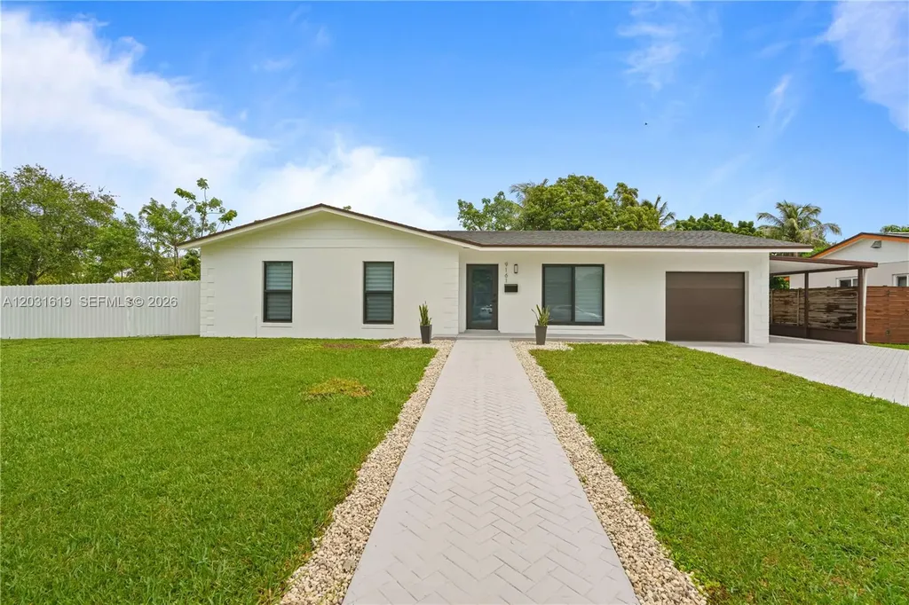 9161 SW 181st Terrace Palmetto Bay FL 33157