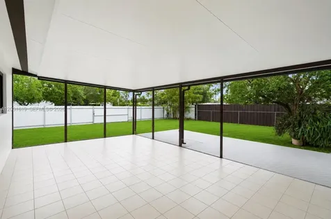 9161 SW 181st Terrace Palmetto Bay FL 33157