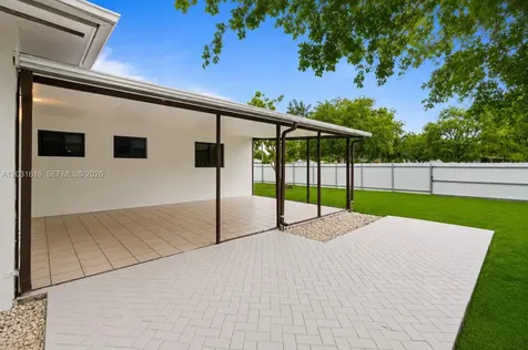 9161 SW 181st Terrace Palmetto Bay FL 33157