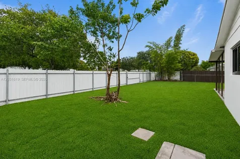 9161 SW 181st Terrace Palmetto Bay FL 33157