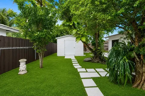 9161 SW 181st Terrace Palmetto Bay FL 33157