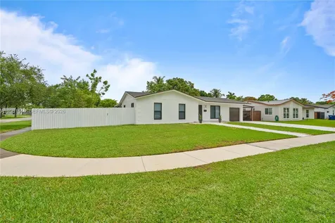 9161 SW 181st Terrace Palmetto Bay FL 33157